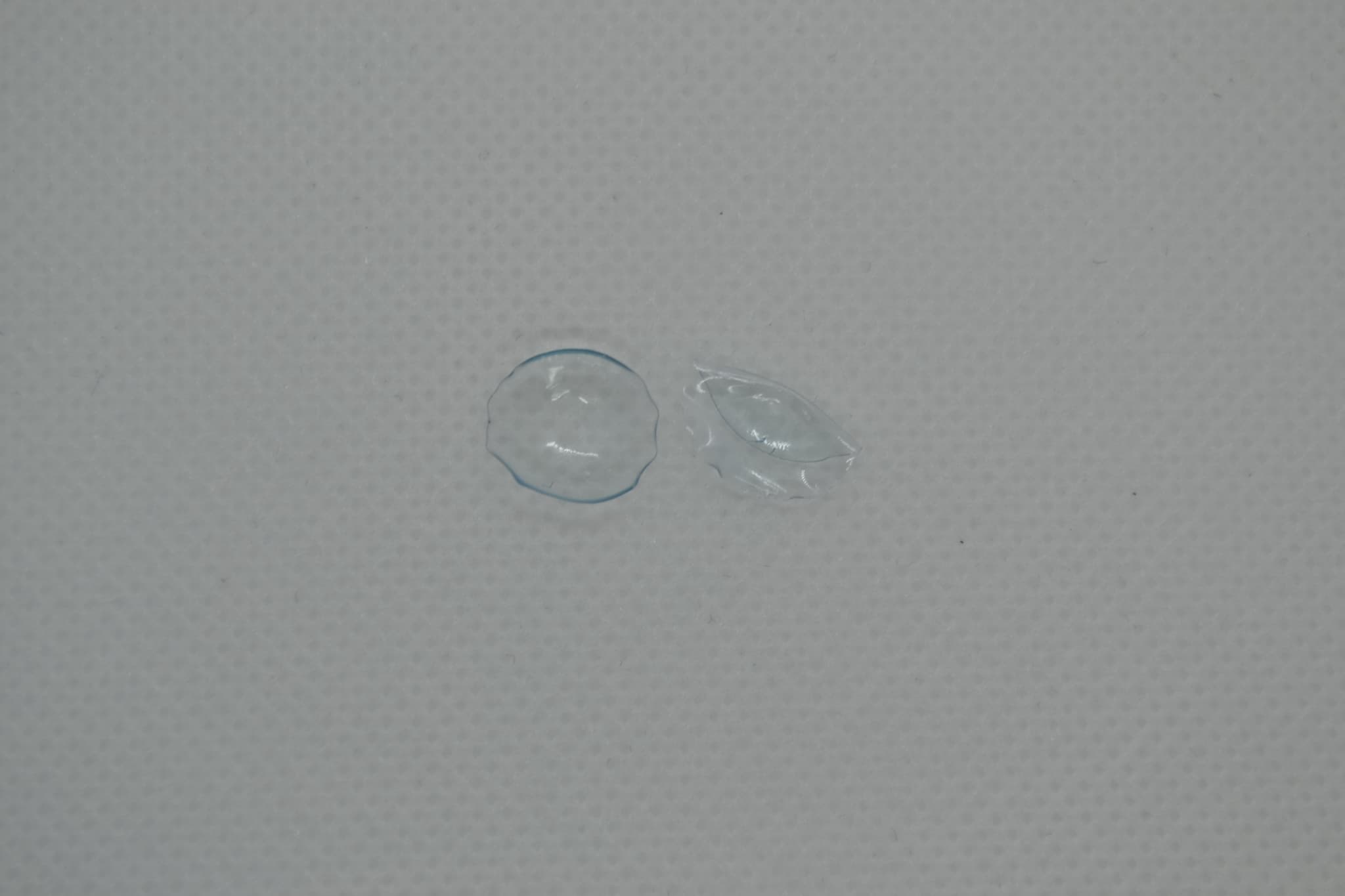 ワンデーアキュビューモイスト 乱視用 (近視)の乾いたレンズ