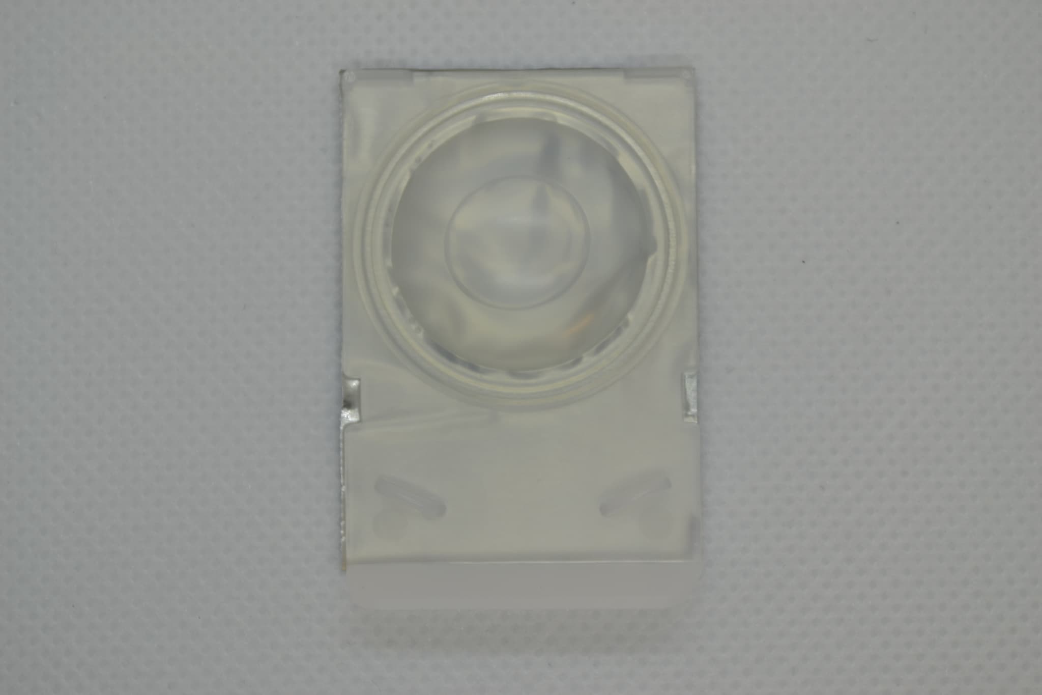 ワンデーアキュビューモイスト 乱視用 (近視)のブリスター（裏）