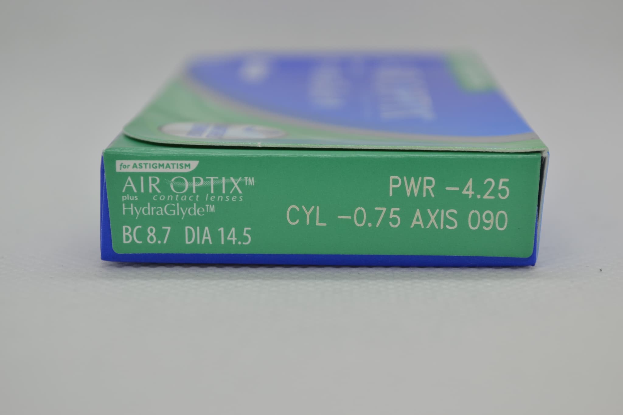 エアオプティクス プラス ハイドラグライド 乱視用のパッケージ（レンズデータ）