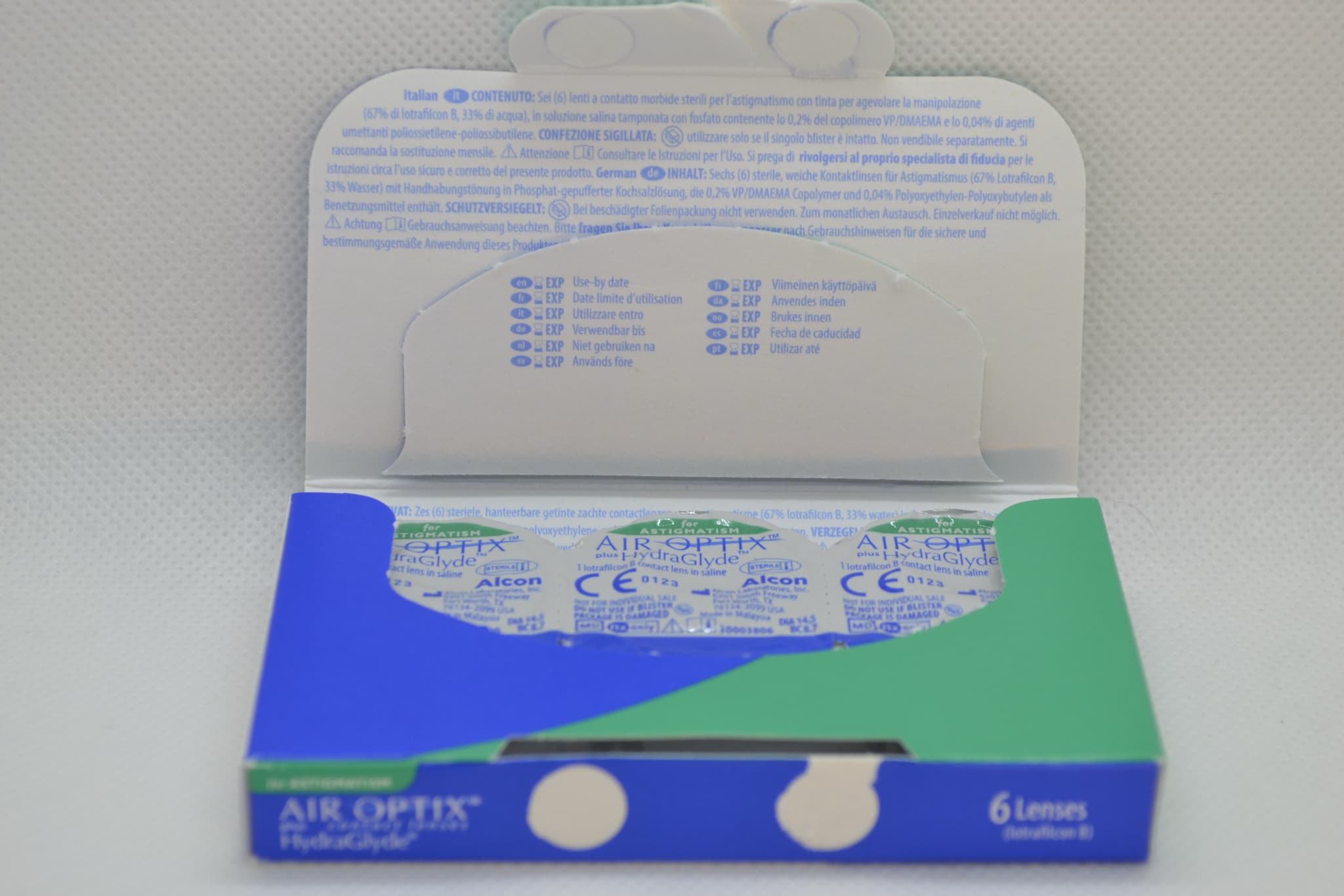 エアオプティクス プラス ハイドラグライド 乱視用のパッケージ開封後