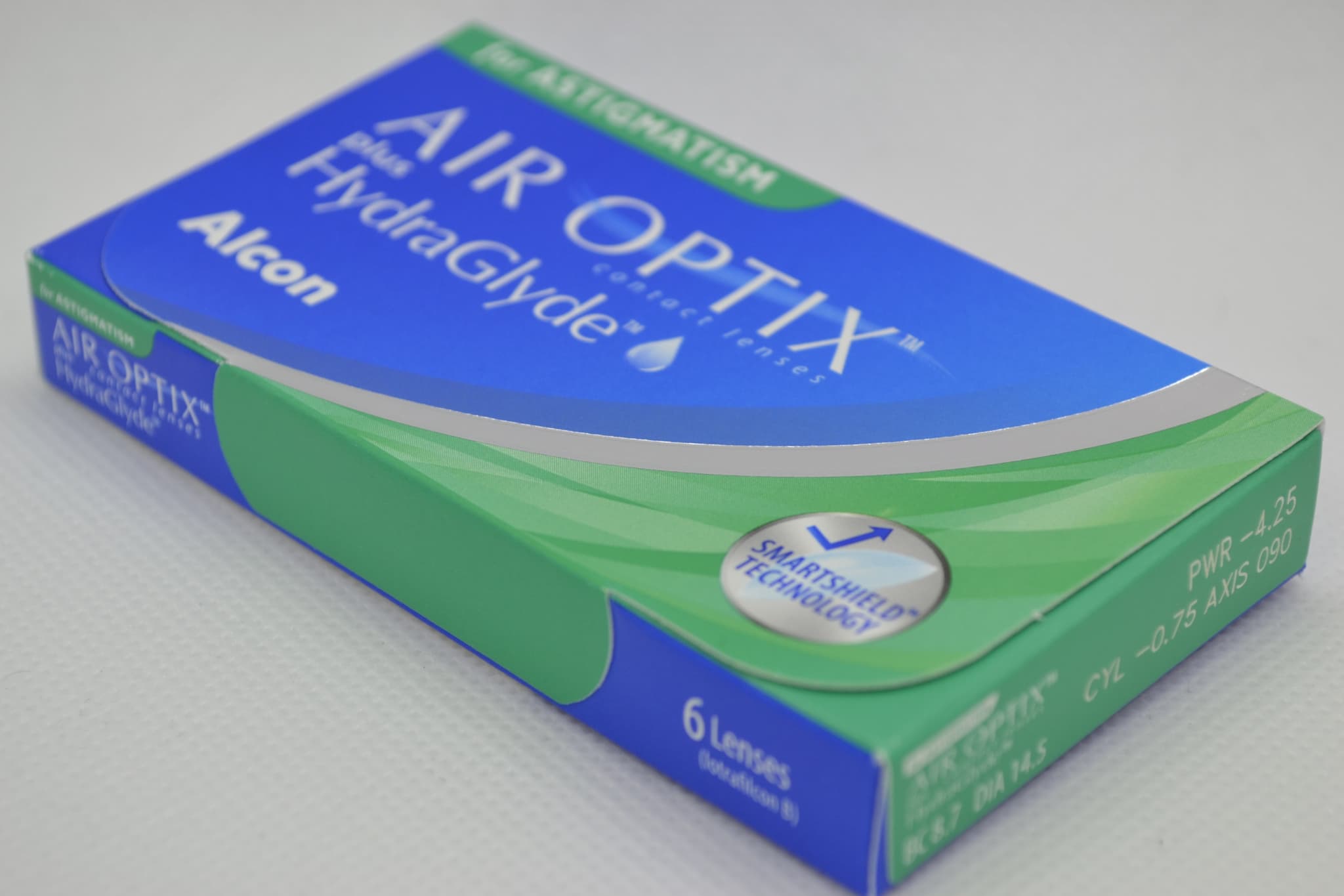 エアオプティクス プラス ハイドラグライド 乱視用のパッケージ斜め