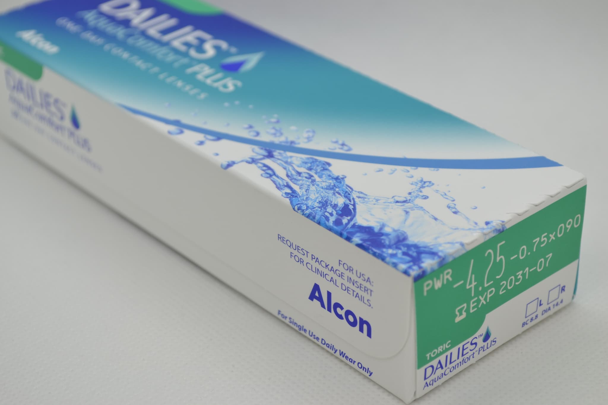 デイリーズアクア コンフォートプラス 乱視用 (近視)のパッケージ斜め