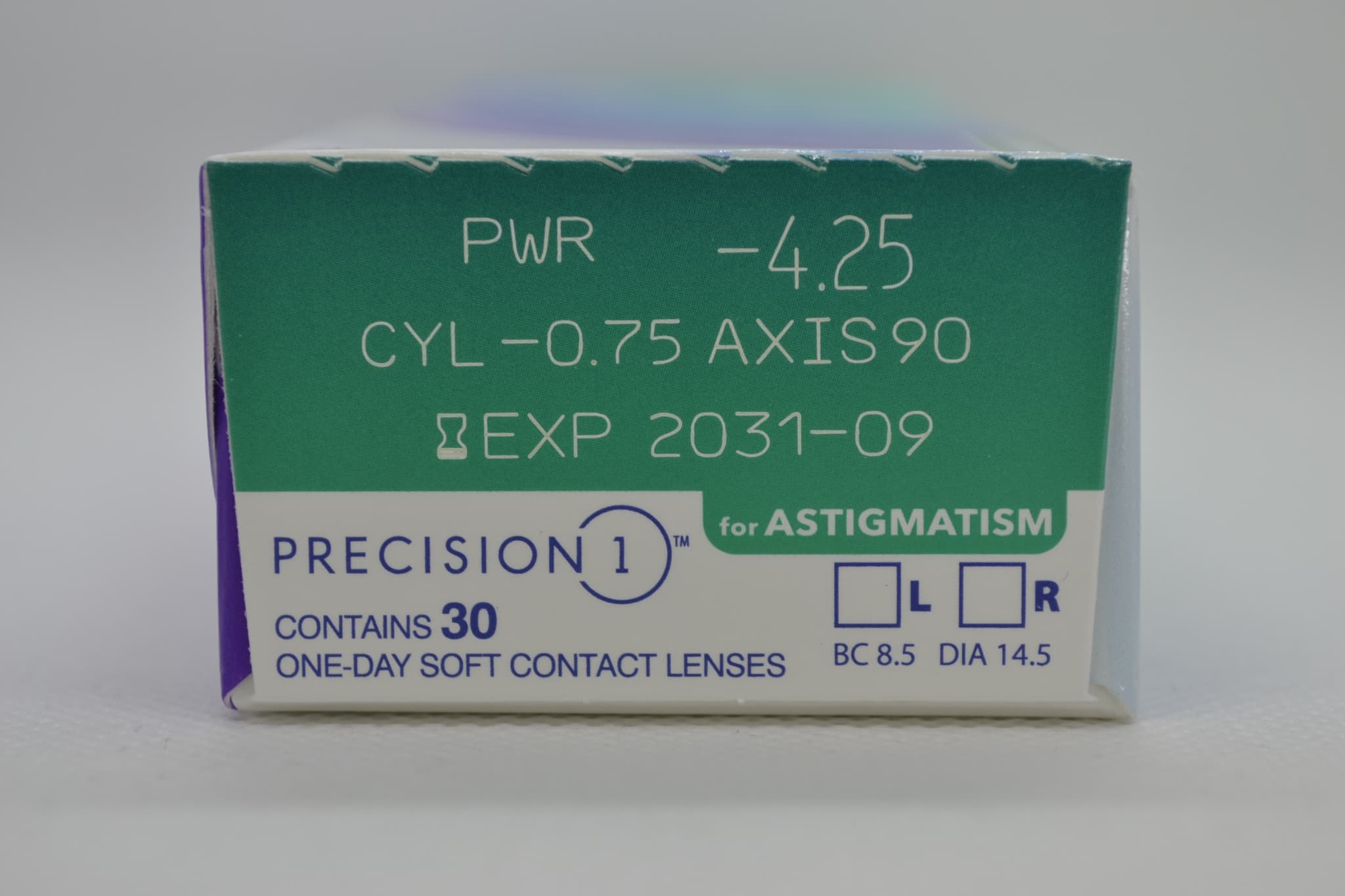 プレシジョン ワン 乱視用のパッケージ（レンズデータ）