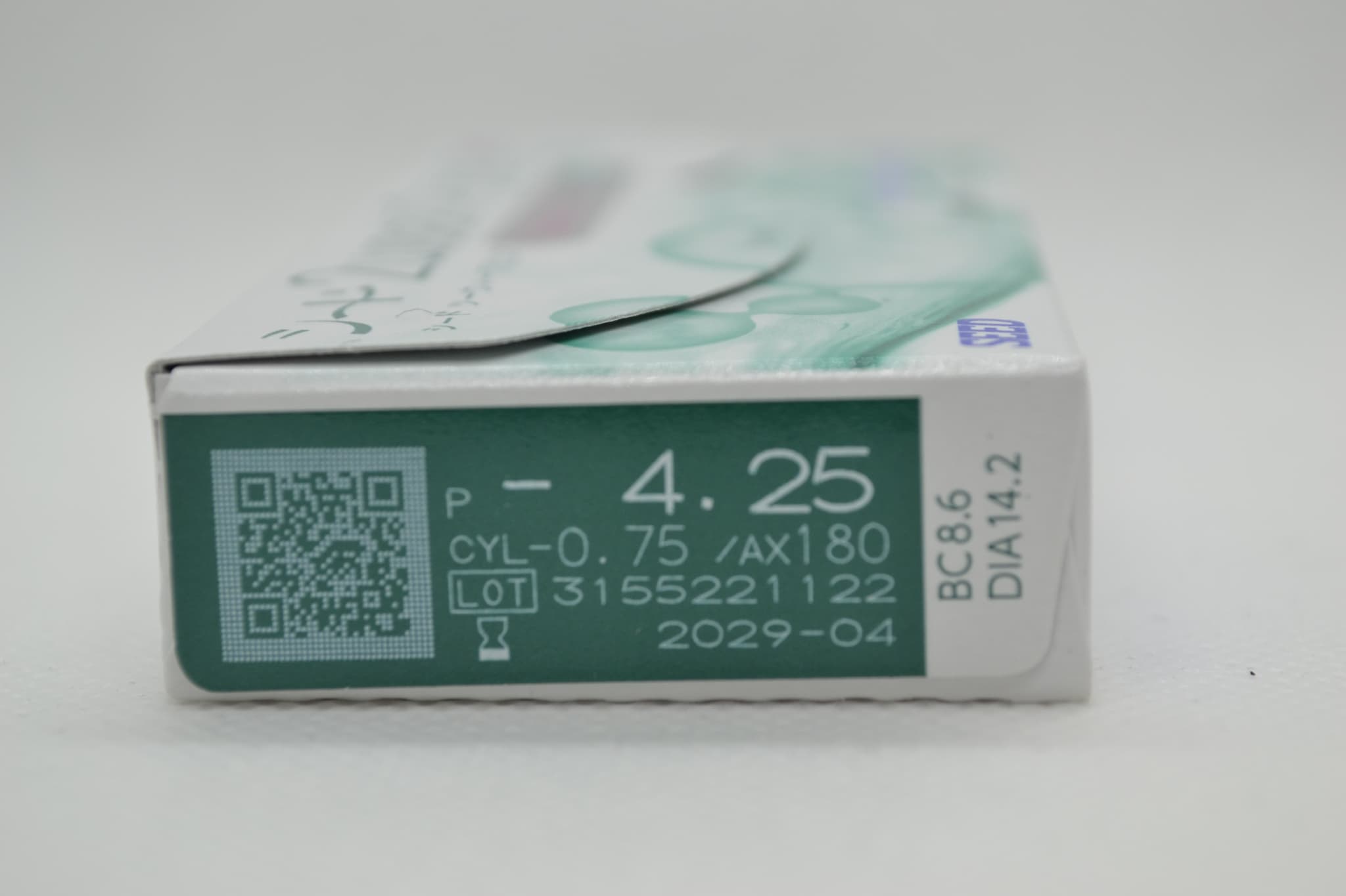 2ウィークピュアうるおいプラス 乱視用 (近視)のパッケージ（レンズデータ）