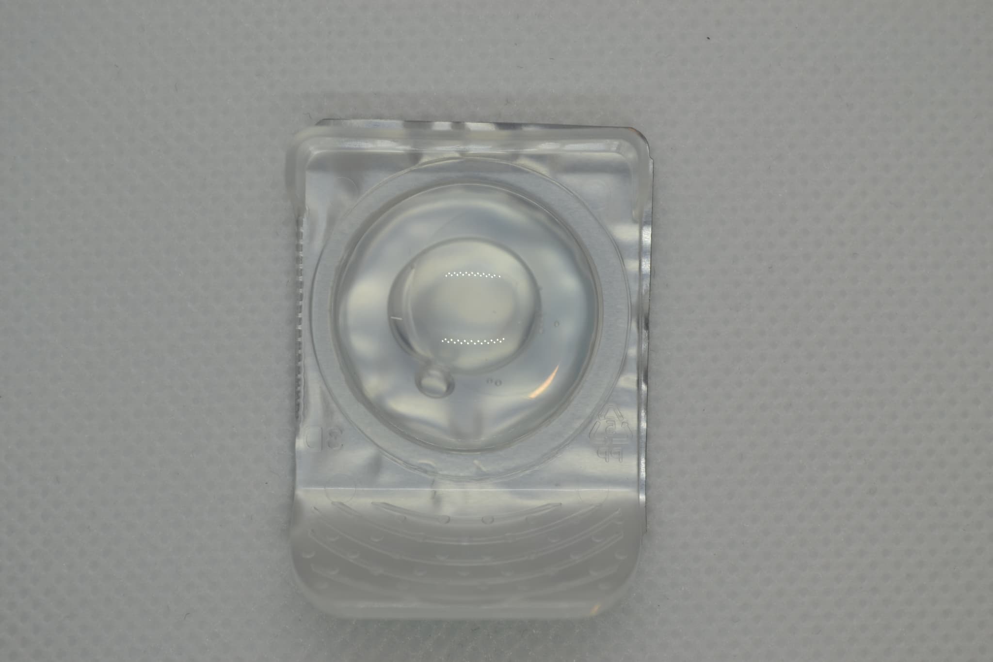 2ウィークピュアうるおいプラス 乱視用 (近視)のブリスター（裏）