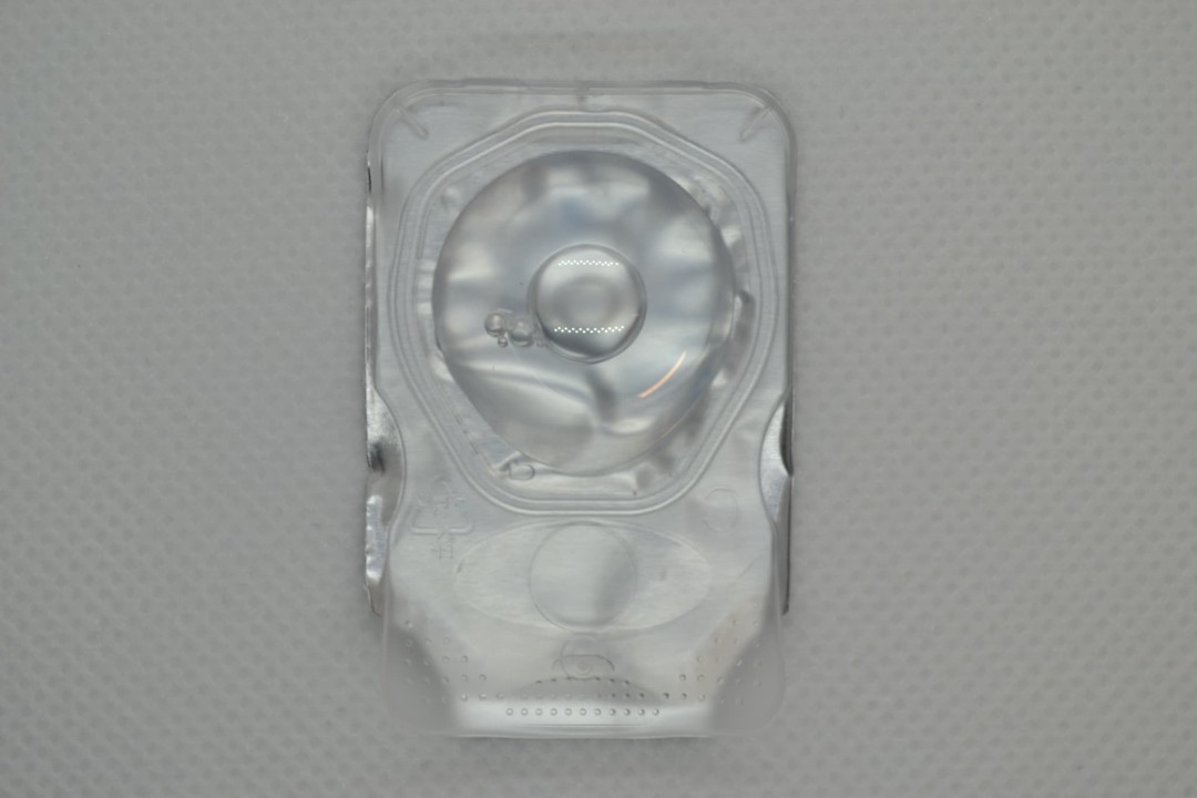 アキュビューオアシス 乱視用 (近視)のブリスター（裏）