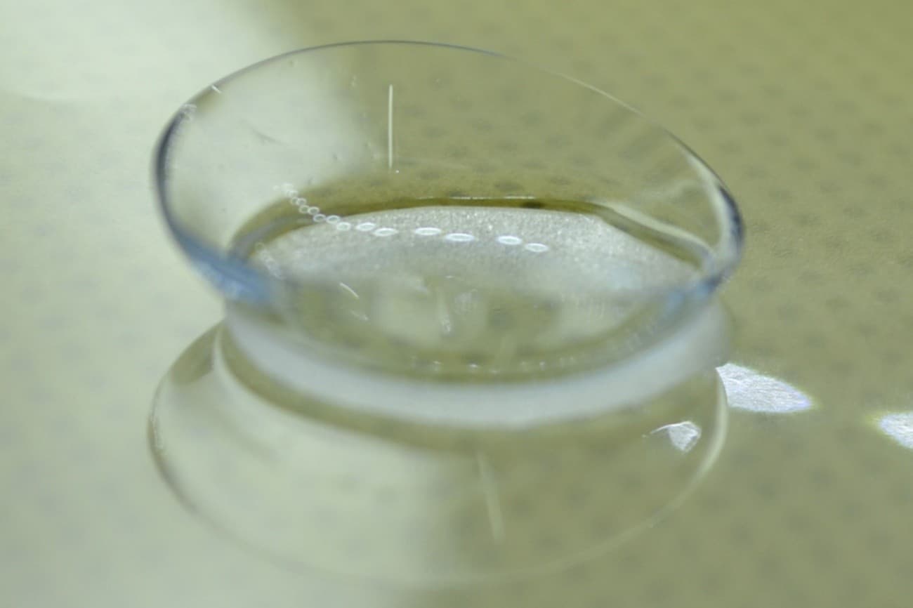 ワンデーアキュビューモイスト 乱視用 (近視)のガイドマーク