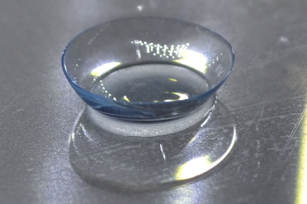 エアオプティクス プラス ハイドラグライド 乱視用のガイドマーク