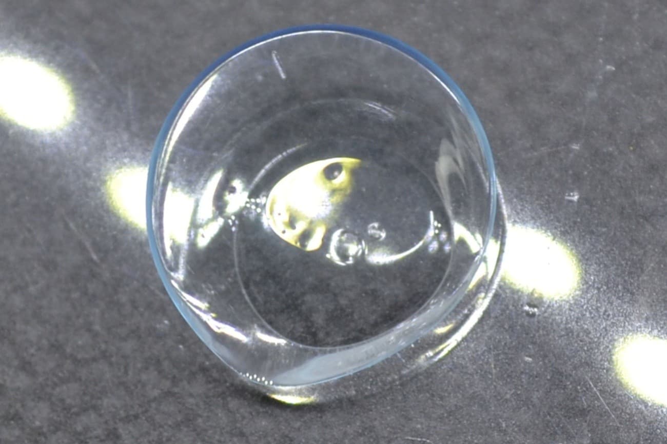 バイオフィニティトーリックのガイドマーク