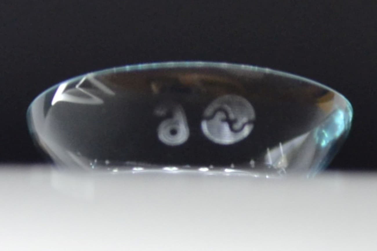 2WEEKメニコン プレミオ トーリックのガイドマーク